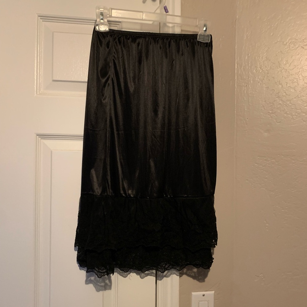 02 collection skirt extender black lace size small